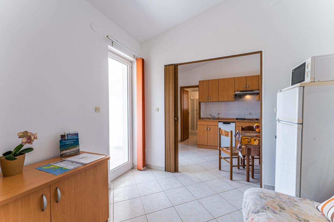 Apartmani Mirela Banjole Buitenkant foto